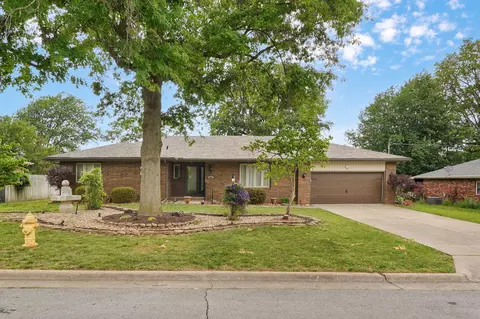 3301 N Fremont Ave, Springfield, MO 65803