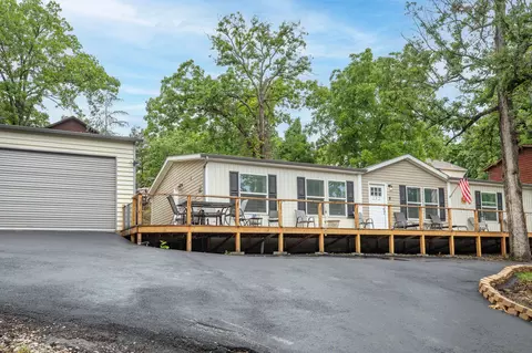 282 Scenic Dr, Hollister, MO 65672