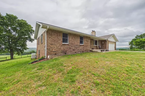 283 Wyandotte Dr, Gainesville, MO 65655