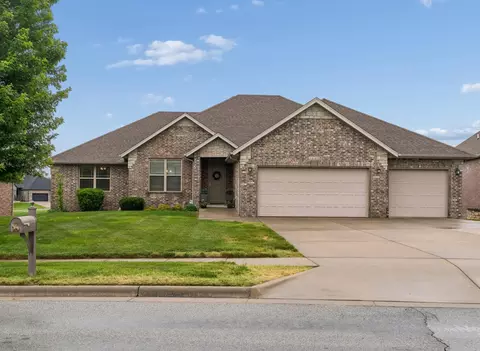 2147 N Citation Ave, Springfield, MO 65802