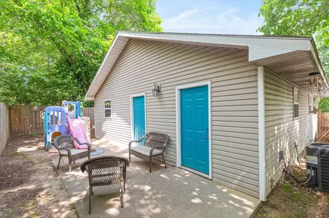 Exterior - 360 Blair Blvd, Forsyth, MO 65653 photo 3 of 4