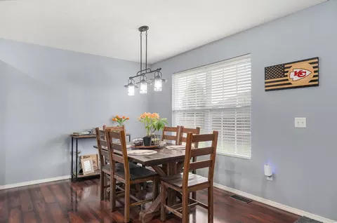 Dining - 1071 S Tanner Dr, Springfield, MO 65802 photo 2 of 2