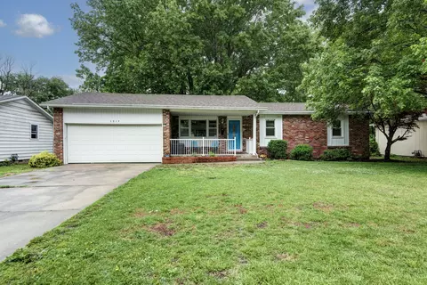 1517 S John Ave, Springfield, MO 65804