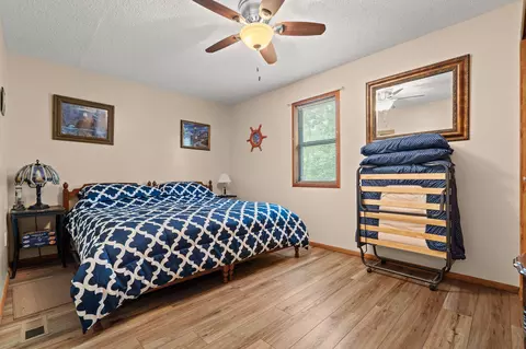 Bedroom - 27278 Timber Springs Rd, Shell Knob, MO 65747 photo 1 of 4
