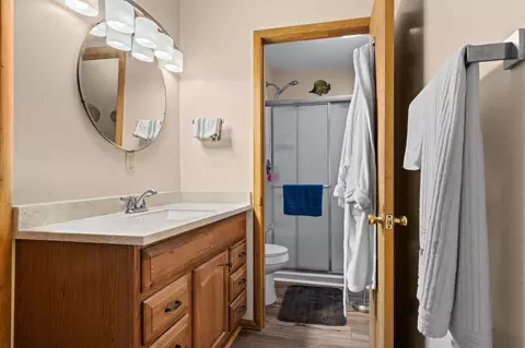 Bath - 27278 Timber Springs Rd, Shell Knob, MO 65747 photo 3 of 3