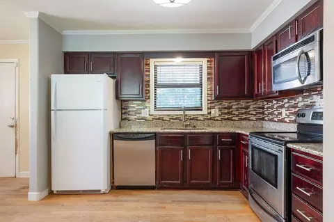 Kitchen - 610 Pocahontas St, Branson, MO 65616 photo 1 of 2