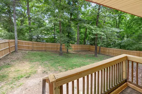Exterior - 610 Pocahontas St, Branson, MO 65616 photo 4 of 7