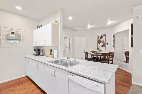 Kitchen - 835 Fairview St #4, Branson, MO 65616 photo 2 of 4