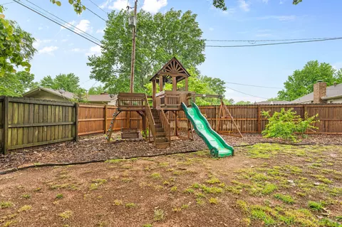 Exterior - 1850 E Swallow St, Springfield, MO 65804 photo 8 of 9