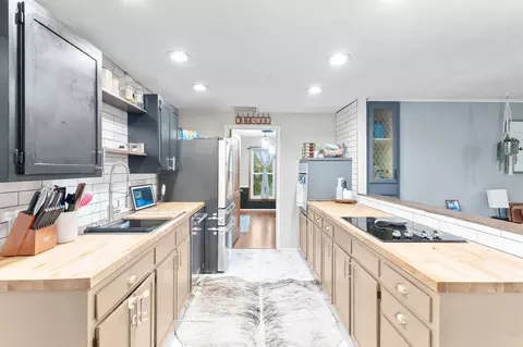 Kitchen - 1850 E Swallow St, Springfield, MO 65804 photo 1 of 2