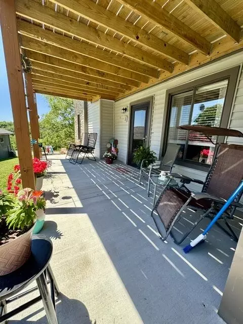 130 Starboard Dr UNIT 1, Kimberling City, MO 65686