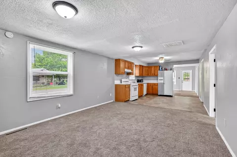 Living - 901 S West Ave, Springfield, MO 65802 photo 5 of 5