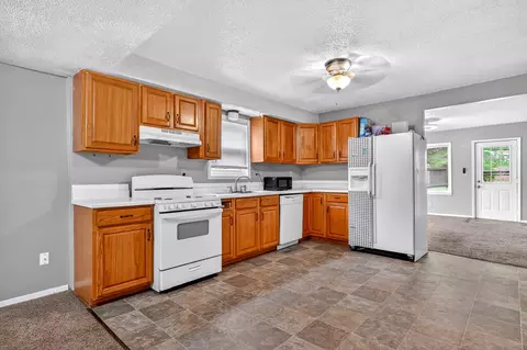 Entry Way - 901 S West Ave, Springfield, MO 65802 photo 1 of 1