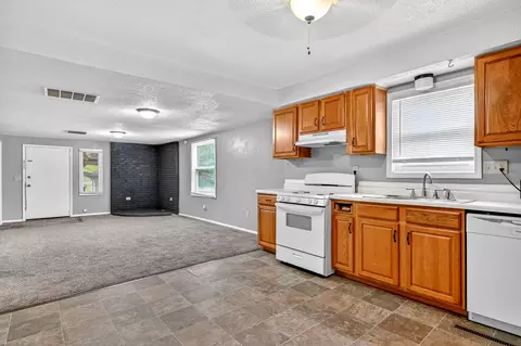 Other - 901 S West Ave, Springfield, MO 65802 photo 1 of 3