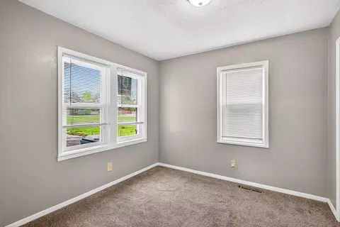 Bedroom - 901 S West Ave, Springfield, MO 65802 photo 3 of 3