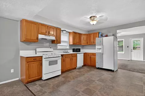 Kitchen - 901 S West Ave, Springfield, MO 65802 photo 2 of 2