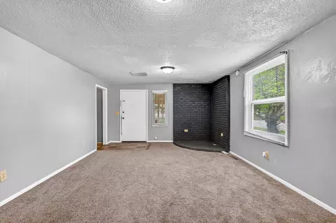 Living - 901 S West Ave, Springfield, MO 65802 photo 3 of 5
