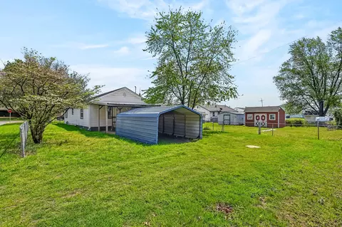 Exterior - 901 S West Ave, Springfield, MO 65802 photo 7 of 8