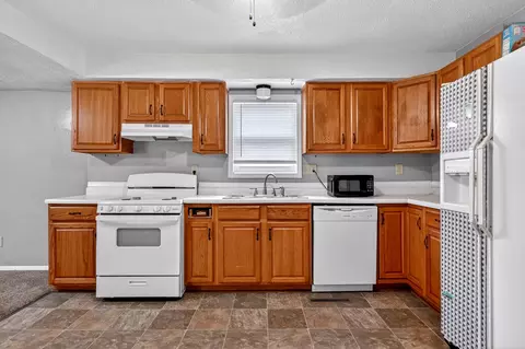 Kitchen - 901 S West Ave, Springfield, MO 65802 photo 1 of 2