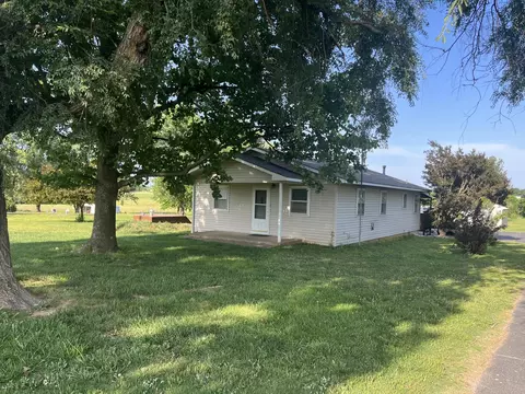 18326 Lawrence 1182, Aurora, MO 65605