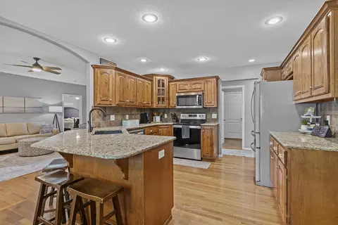 Kitchen - 4433 S Appleton Dr, Springfield, MO 65810 photo 1 of 6