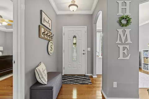 Entry Way - 4433 S Appleton Dr, Springfield, MO 65810 photo 1 of 4