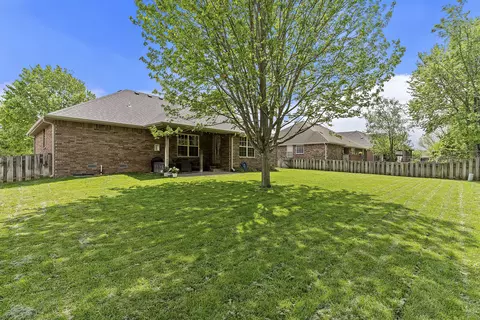 Exterior - 4433 S Appleton Dr, Springfield, MO 65810 photo 7 of 8