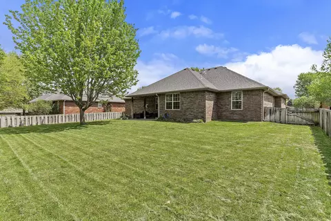 Exterior - 4433 S Appleton Dr, Springfield, MO 65810 photo 5 of 8