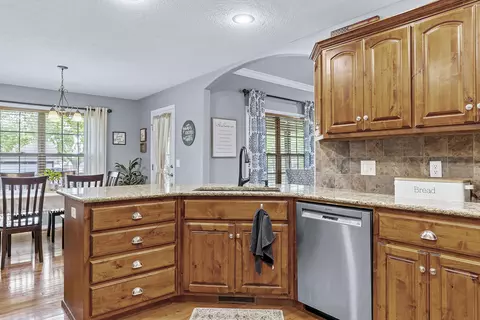 Kitchen - 4433 S Appleton Dr, Springfield, MO 65810 photo 3 of 6