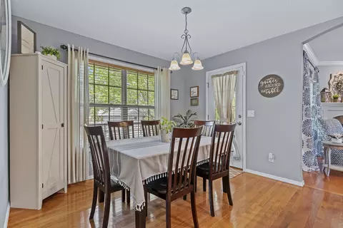 Dining - 4433 S Appleton Dr, Springfield, MO 65810 photo 2 of 2