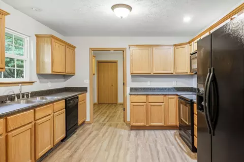 205 South St, Willard, MO 65781 photo 8