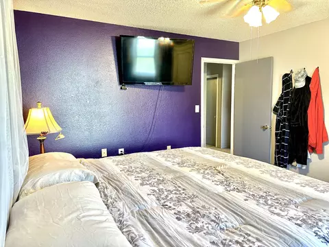 Bedroom - 508 Monroe St, Thayer, MO 65791 photo 2 of 2