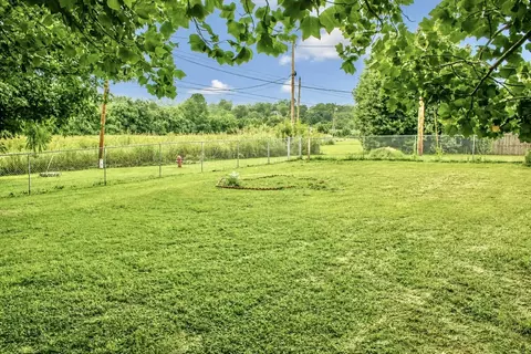 Exterior - 508 Monroe St, Thayer, MO 65791 photo 9 of 10