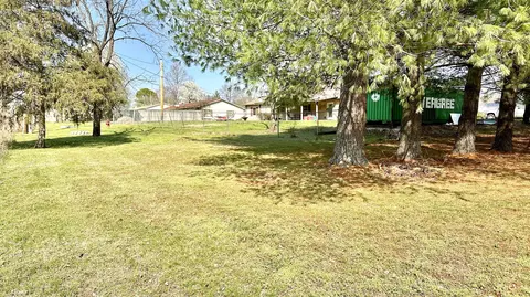 Exterior - 508 Monroe St, Thayer, MO 65791 photo 10 of 17