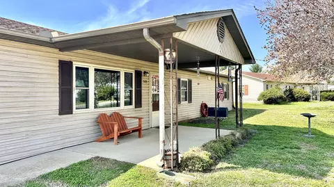 Exterior - 508 Monroe St, Thayer, MO 65791 photo 5 of 17