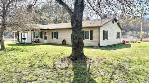 Exterior - 508 Monroe St, Thayer, MO 65791 photo 2 of 17