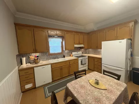 Kitchen - 2043 N Jefferson Ave, Springfield, MO 65803 photo 1 of 3
