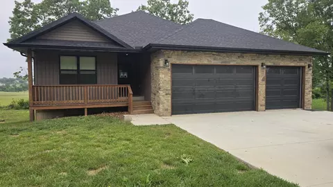 181 Sunshine Ave, Cabool, MO 65689