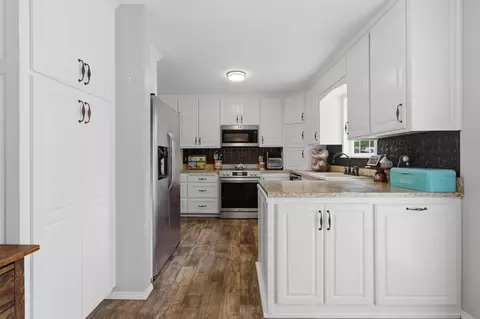 Kitchen - 109 Circle Dr, Monett, MO 65708 photo 1 of 3
