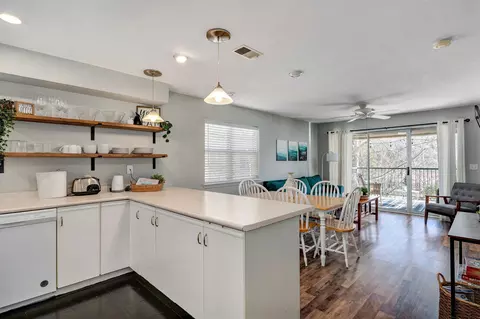 Kitchen - 595 Timbercreek Rd #J-101, Branson, MO 65616 photo 1 of 3