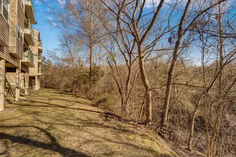 Exterior - 595 Timbercreek Rd #J-101, Branson, MO 65616 photo 4 of 8