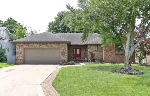 714 W Wasson Dr, Nixa, MO 65714
