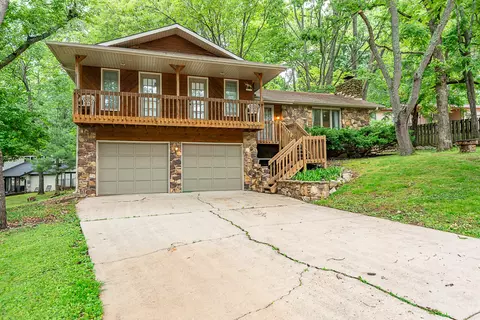 Exterior - 3757 Ebony Pl, Springfield, MO 65809 photo 2 of 16