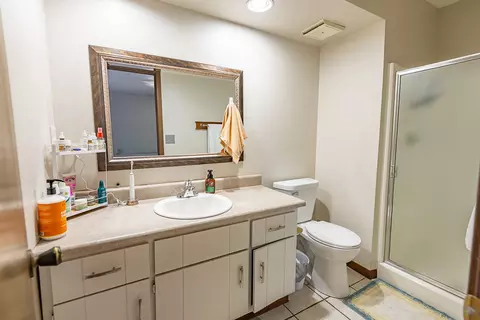 Bath - 3757 Ebony Pl, Springfield, MO 65809 photo 2 of 2