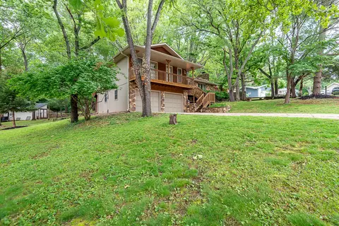 Exterior - 3757 Ebony Pl, Springfield, MO 65809 photo 4 of 16