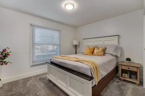Bedroom - 4094 S Eaton Ave, Springfield, MO 65807 photo 2 of 2