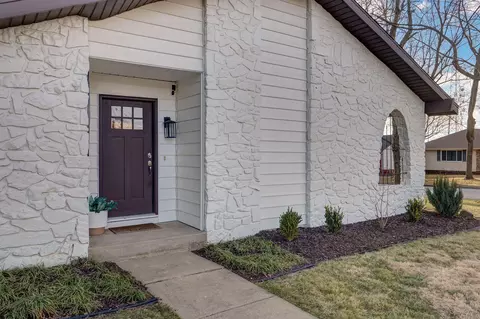 Exterior - 4094 S Eaton Ave, Springfield, MO 65807 photo 3 of 10