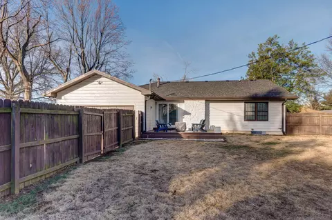Exterior - 4094 S Eaton Ave, Springfield, MO 65807 photo 9 of 10