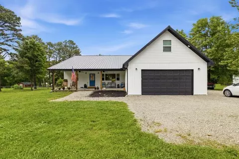 300 E Maple St, Mansfield, MO 65704