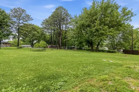 Exterior - 300 E Maple St, Mansfield, MO 65704 photo 10 of 10